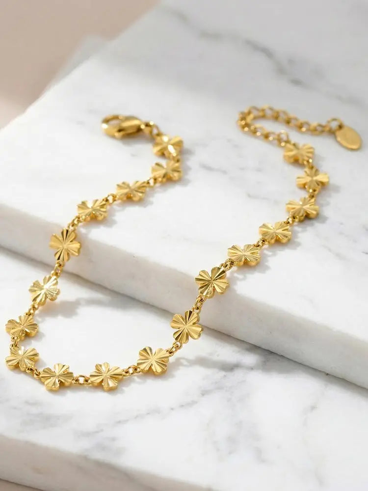 18K Gold Plated Anklet, Stainless Steel Lucky Foot Chain, Minimalist Ankle Bracelet for Women Beach Jewelry